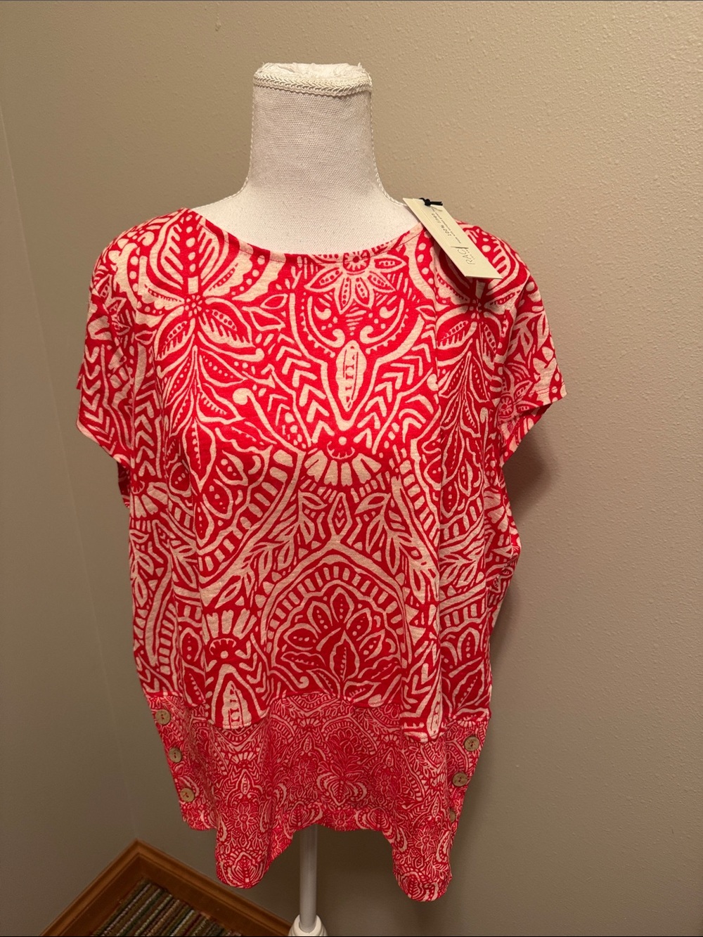 NWT Rachel Zoe Women’s Red and Cream Printed Short-Sleeve Blouse - XL